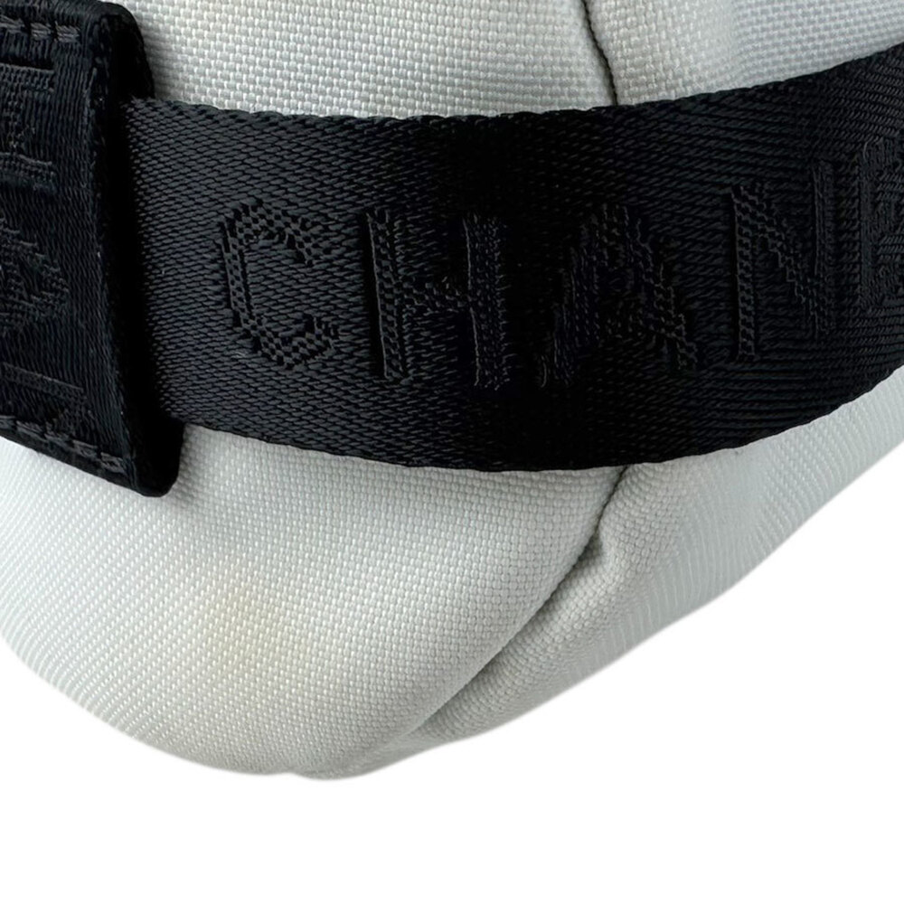 CHANEL Black Pouch - Picture 9 of 12